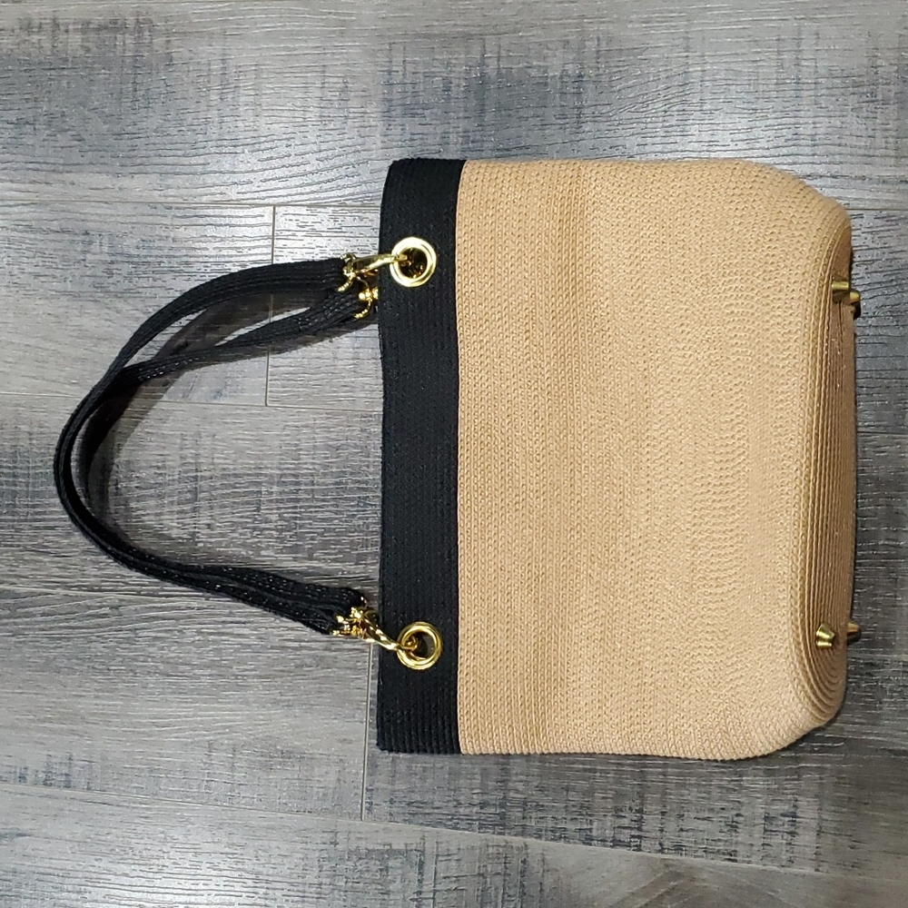 Woven straw bag
